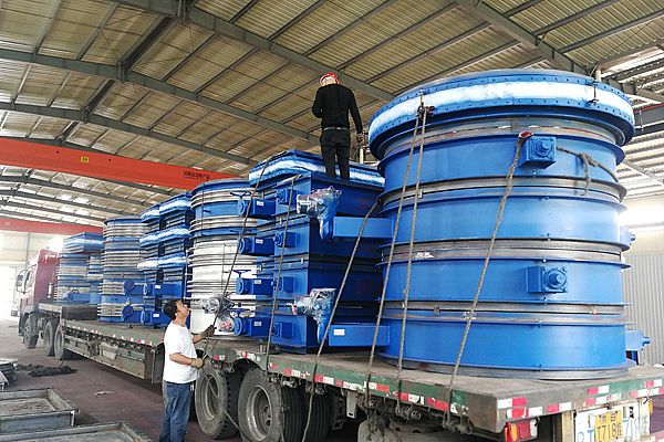 擋板門的性能優勢,不同凡響哦